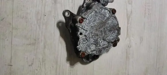 Audi TT TTS Mk2 Vacuum pump 03L145100