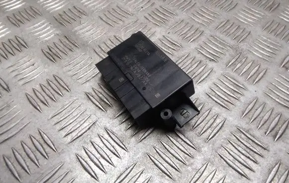 Nissan Qashqai Parking PDC control unit/module 285384ET1A