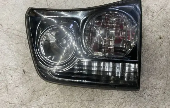 Lexus RX 330 - 350 - 400H Tailgate rear/tail lights