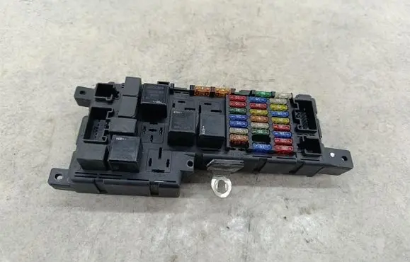 Volvo S80 Fuse box set 518788104