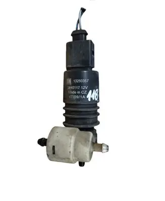 Opel Insignia A Windscreen/windshield washer pump 13250357