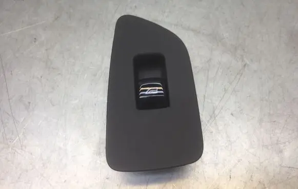 Volvo XC90 Electric window control switch 31376458 19W365