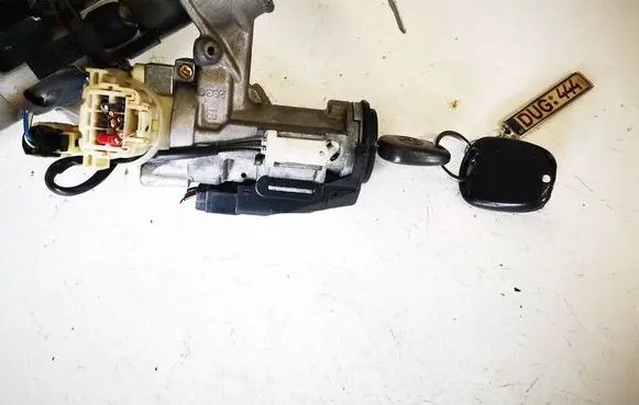 Toyota Corolla Verso E121 Ignition lock 8978313010 89783-13010