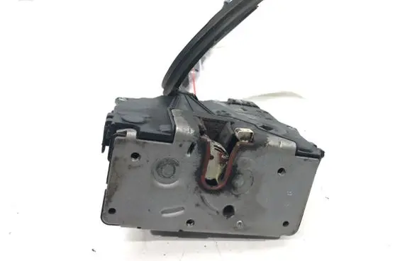 Opel Corsa D Front door lock 13258274