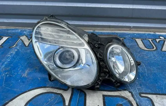 Mercedes-Benz E W211 Headlight/headlamp