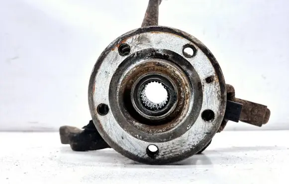 Volvo S70 V70 V70 XC Front wheel hub spindle knuckle