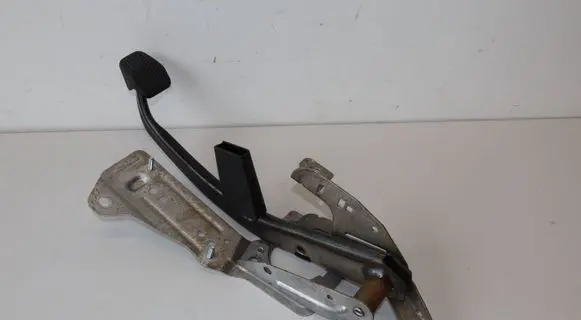 Volvo V40 Cross country Brake pedal 31445636