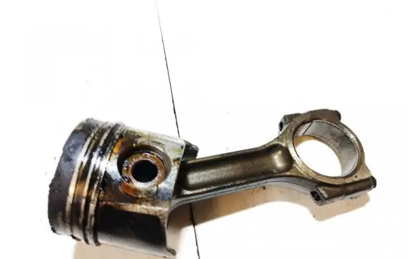 Renault Clio II Piston with connecting rod