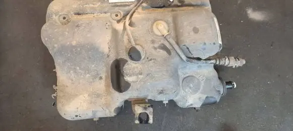 Opel Movano B AdBlue liquid reservoir 172A22038R