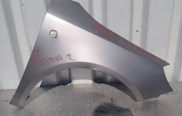 Skoda Fabia Mk2 (5J) Fender X26C6