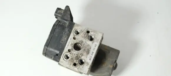 Audi A6 S6 C5 4B ABS Pump 8E0614111AS