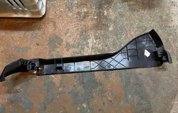 BMW 5 F10 F11 Front driver seat rail trim 6981776 0T06Z809