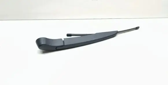 BMW 2 F46 Rear wiper blade arm