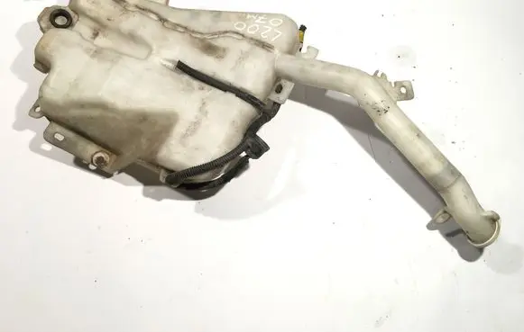 Mitsubishi L200 Windshield washer fluid reservoir/tank HLC37054 E13010142