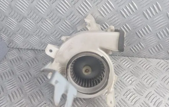 Toyota Prius (XW20) Heater fan/blower 8713047070