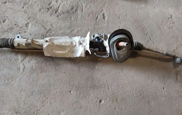 Ford Focus Steering rack 5M513200