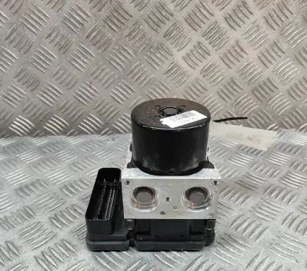 Volvo XC60 ABS Pump 31423348