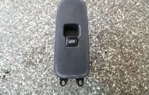 Volvo V50 Electric window control switch 30658448