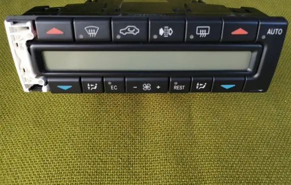 Mercedes-Benz E W210 Climate control unit 2108302285