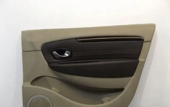 Renault Scenic III - Grand scenic III Front door card panel trim
