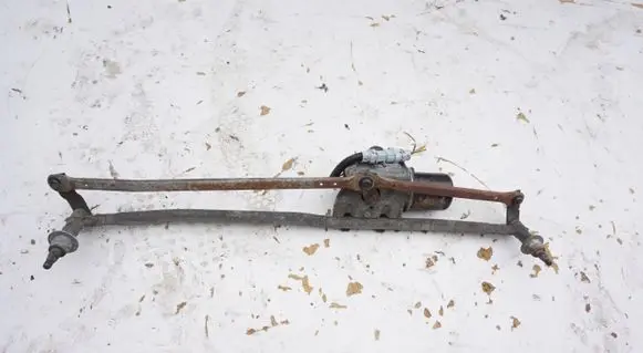 Renault Master II Front wiper linkage and motor