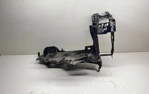 BMW 5 F10 F11 Headlight/headlamp mounting bracket 7200794 11071510 5164720079410