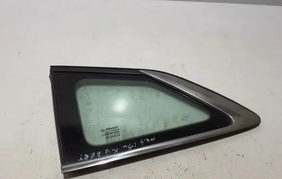 Renault Megane IV Rear side window 833075308R