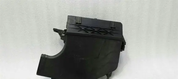 Mercedes-Benz E C207 W207 Air filter box A6420903501