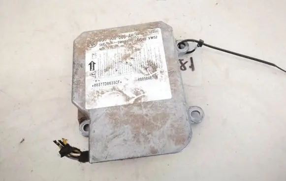 Volkswagen Caddy Airbag control unit/module 6q0909605h 5wk43351