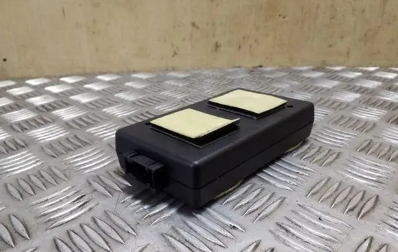 Mercedes-Benz ML W164 Phone control unit/module B67824252