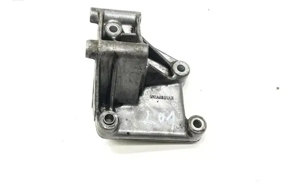 Jaguar XK8 - XKR Power steering pump mounting bracket NCA8301AB