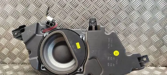 Hyundai Santa Fe Subwoofer speaker 963802W100