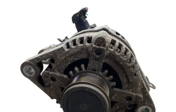 Toyota Sienna XL30 III Generator/alternator 270600P241