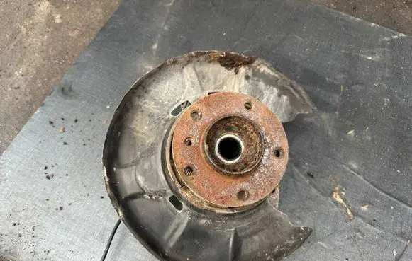 BMW 3 E90 E91 Rear wheel hub