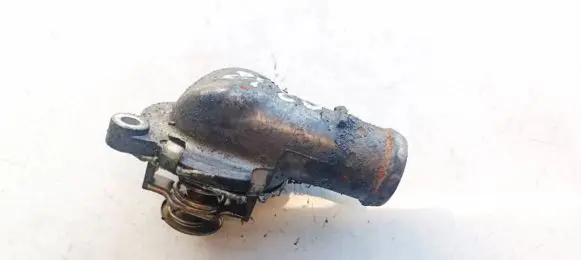 Volkswagen Touareg I Thermostat housing 07012111