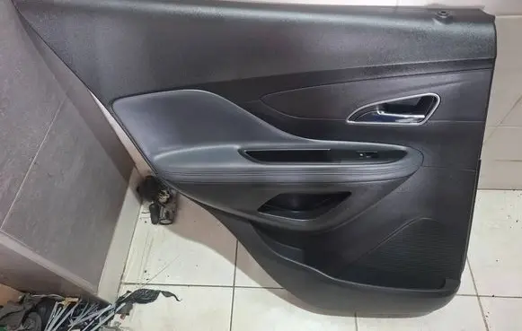Opel Mokka Rear door card panel trim