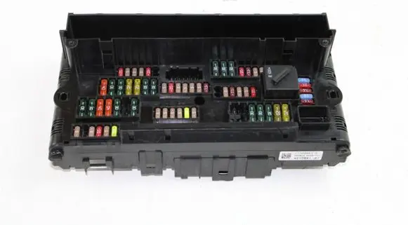 BMW 5 F10 F11 Fuse box set 9210861