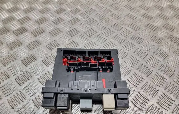Volkswagen Golf Plus Comfort/convenience module 3C0937049E H37JS1002 28022870