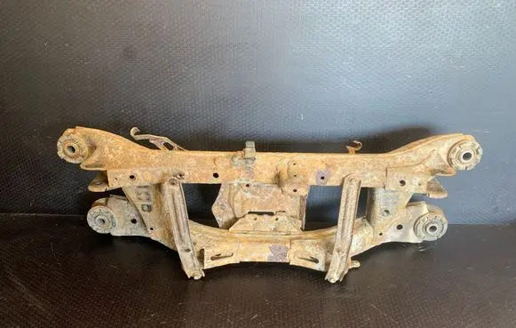 Toyota Avensis T270 Rear subframe 