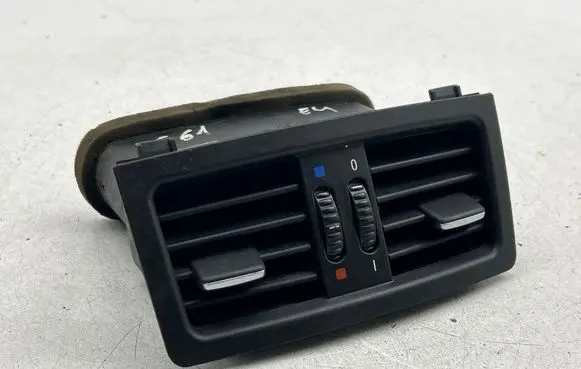 BMW 5 E60 E61 Rear air vent grill 7129556 6932024