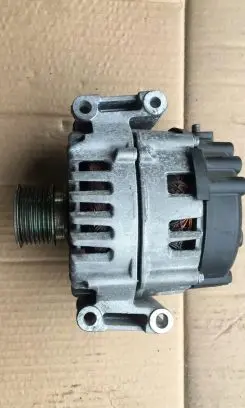 Mercedes-Benz C W205 Generator/alternator A0009065207