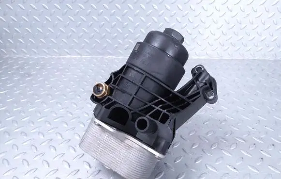 Volkswagen Transporter - Caravelle T6 Oil filter mounting bracket 03N115389AA 03N115433 03N117021