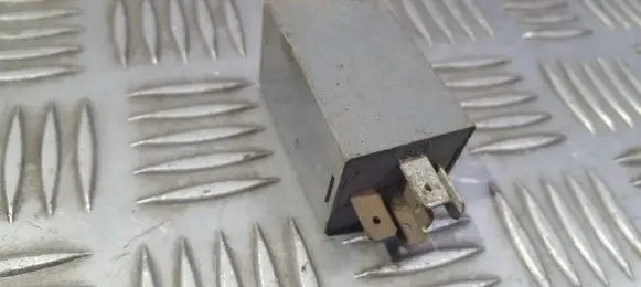 Ford Mondeo MK I Other relay 68125