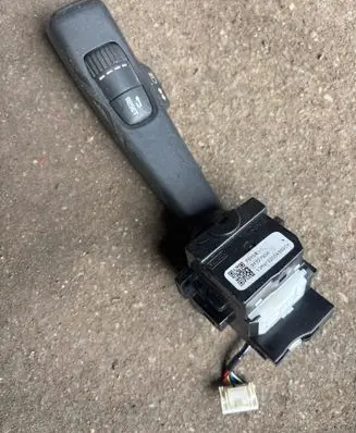 Volvo XC60 Indicator stalk 31327904