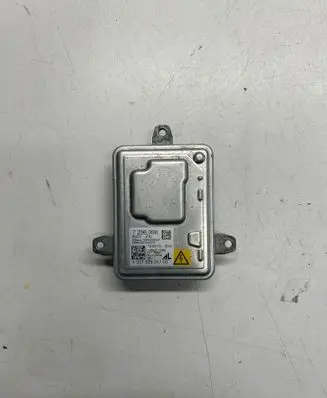 BMW 3 F30 F35 F31 Headlight ballast module Xenon 130732931700 10EEG111308 7296090