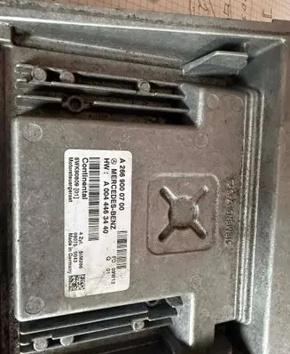 Mercedes-Benz B W245 Engine control unit/module ECU A2669000700
