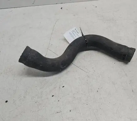 Coolant pipe/hose