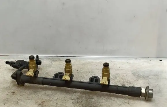 Hyundai Santa Fe Fuel injector 3531023600 353013E700