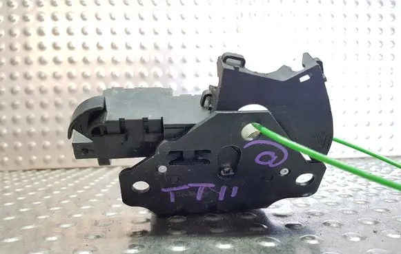 Audi A4 S4 B7 8E 8H Tailgate/trunk/boot lock/catch/latch S26371320 8P4827505B