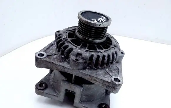 Chevrolet Cruze Generator/alternator 13500577